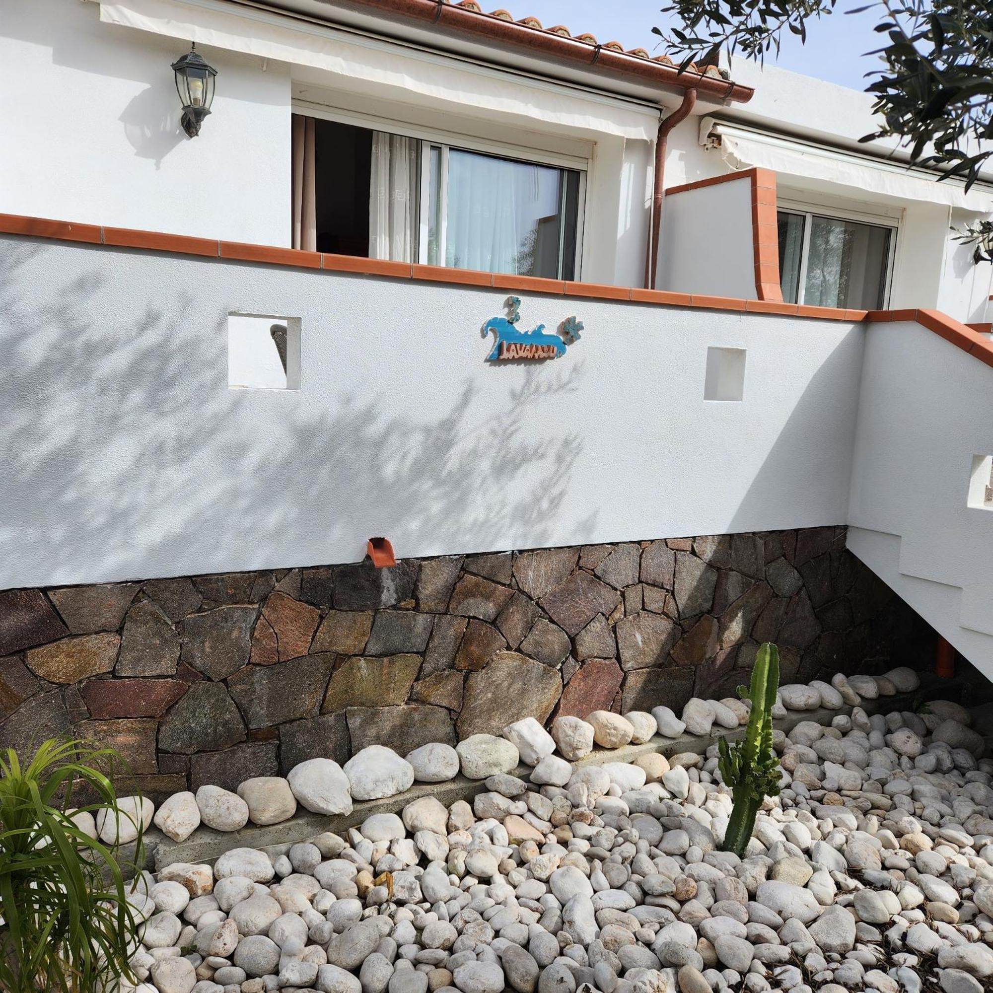 Iloghe Di Marras Otel Loculi Dış mekan fotoğraf