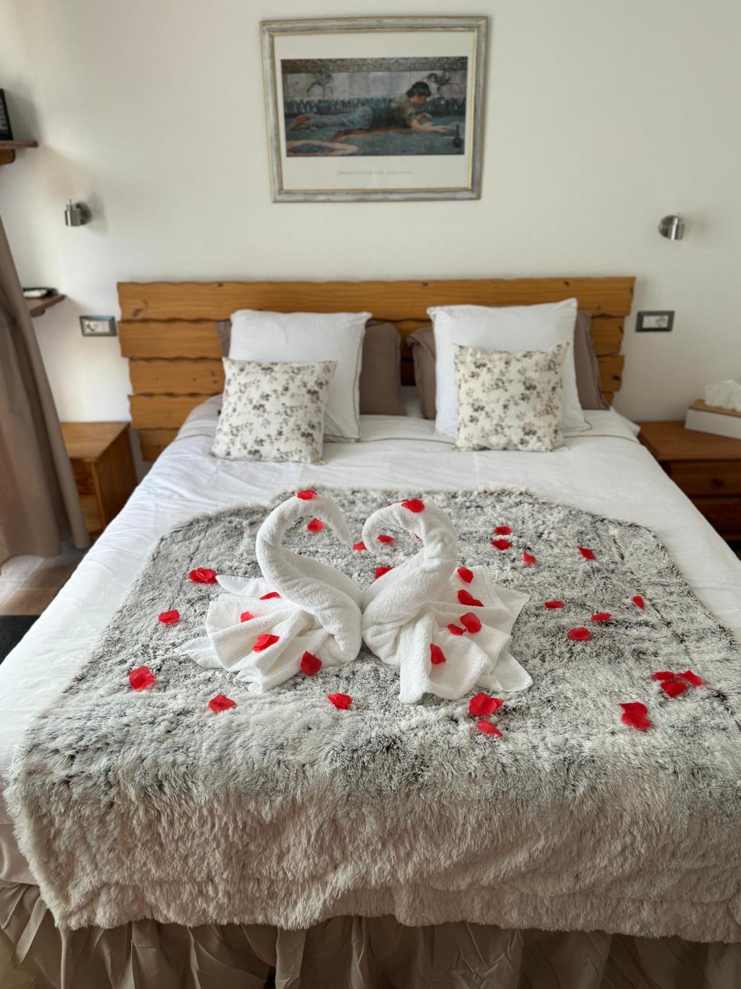 Iloghe Di Marras Otel Loculi Dış mekan fotoğraf