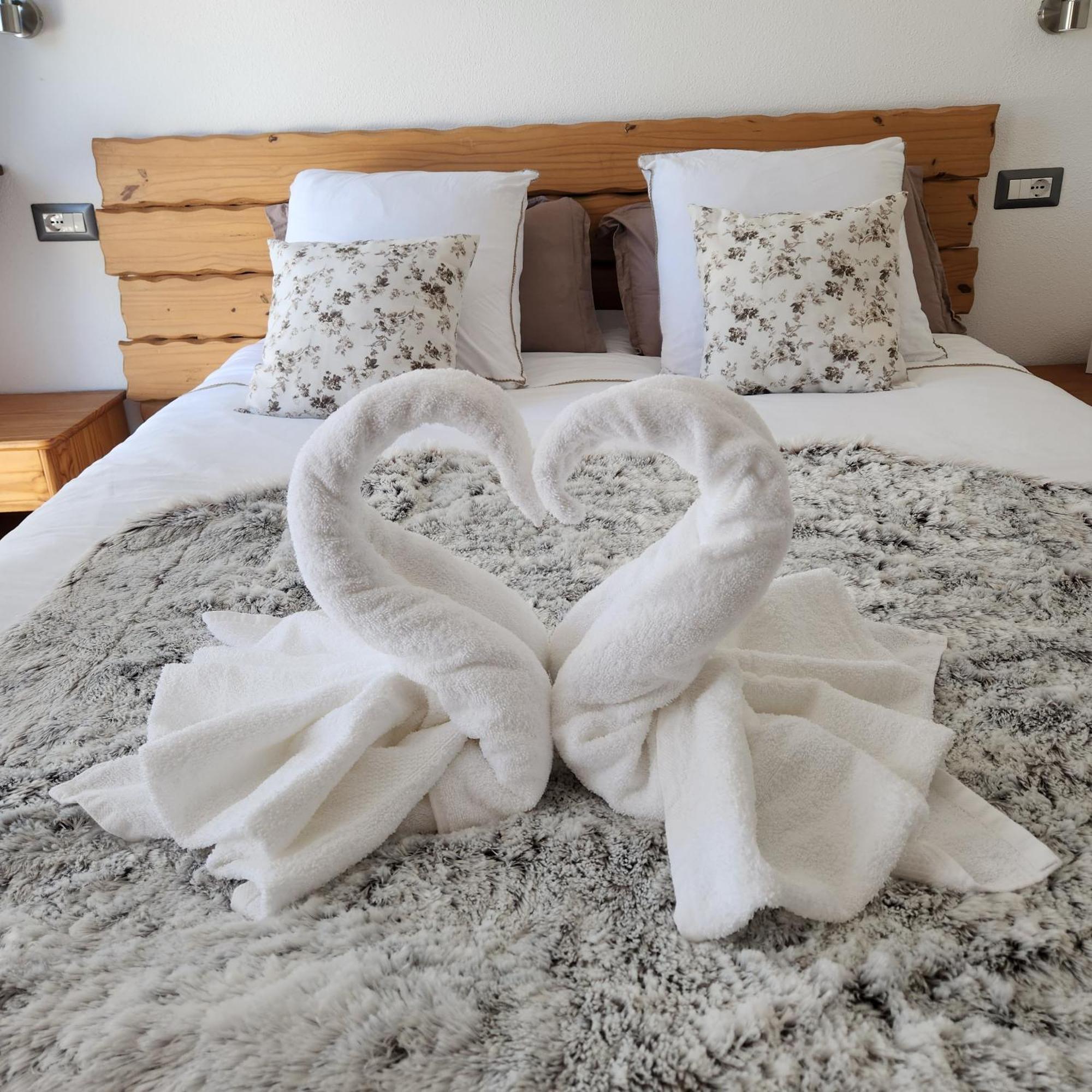 Iloghe Di Marras Otel Loculi Dış mekan fotoğraf